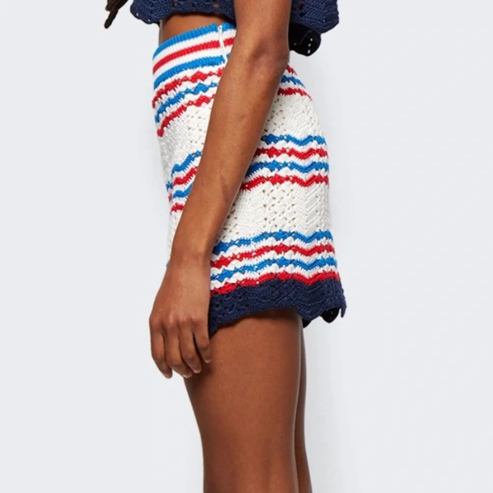 CASABLANCA CROCHET CHEVRON A-LINE SKIRT OFF-WHITE AND NAVY (Small) - Picture 3 of 8